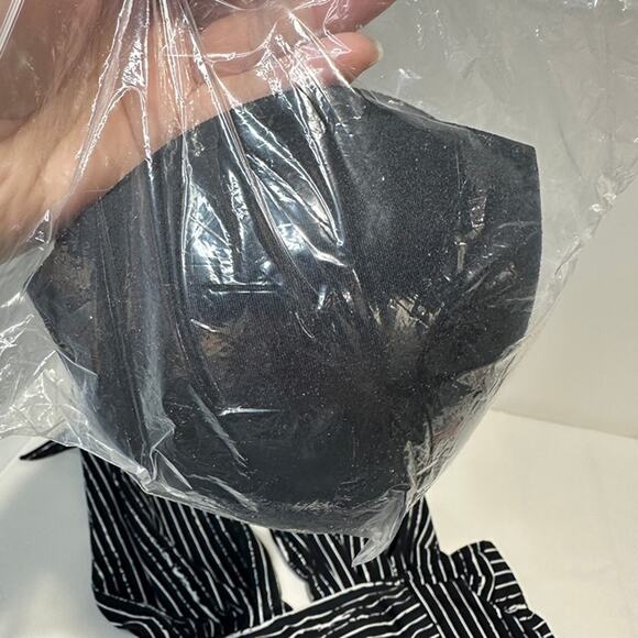 NEW without tags! COCOSHIP Black & White One Piece Backless Sexy Swimsuit XL - Picture 5 of 7